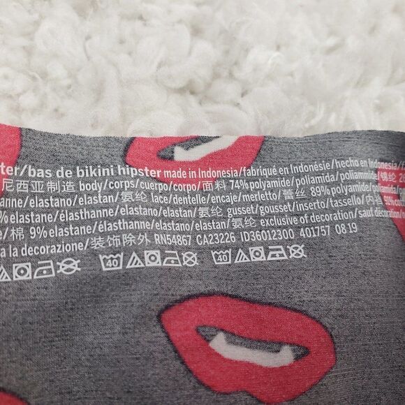 VS Sexy Black NO SHOW Lip Print HIPSTER SMALL NWT - Picture 4 of 4